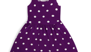Fialové detské šaty s puntíkmi